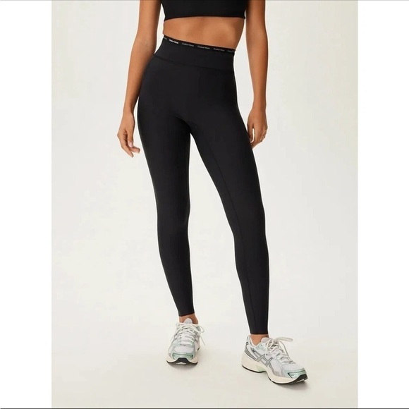 Outdoor Voices Pants - NWT Outdoor Voices TechSweat Thrive 7/8 Legging XS Non-slip Night